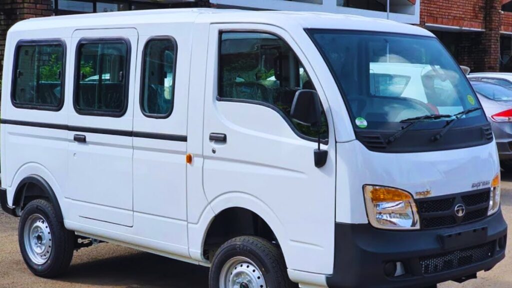 Tata Magic 10 Seater Price