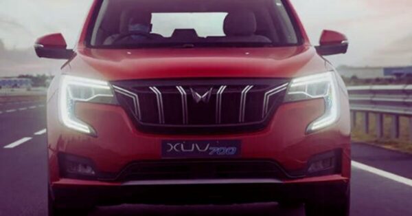 2024 Mahindra XUV700