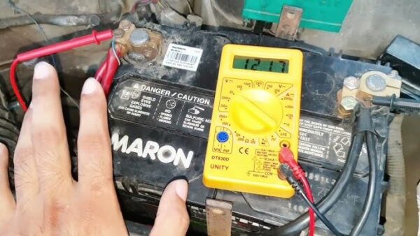 car ki battery kaise check kare