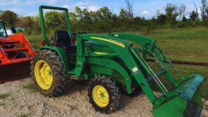 John Deere 790